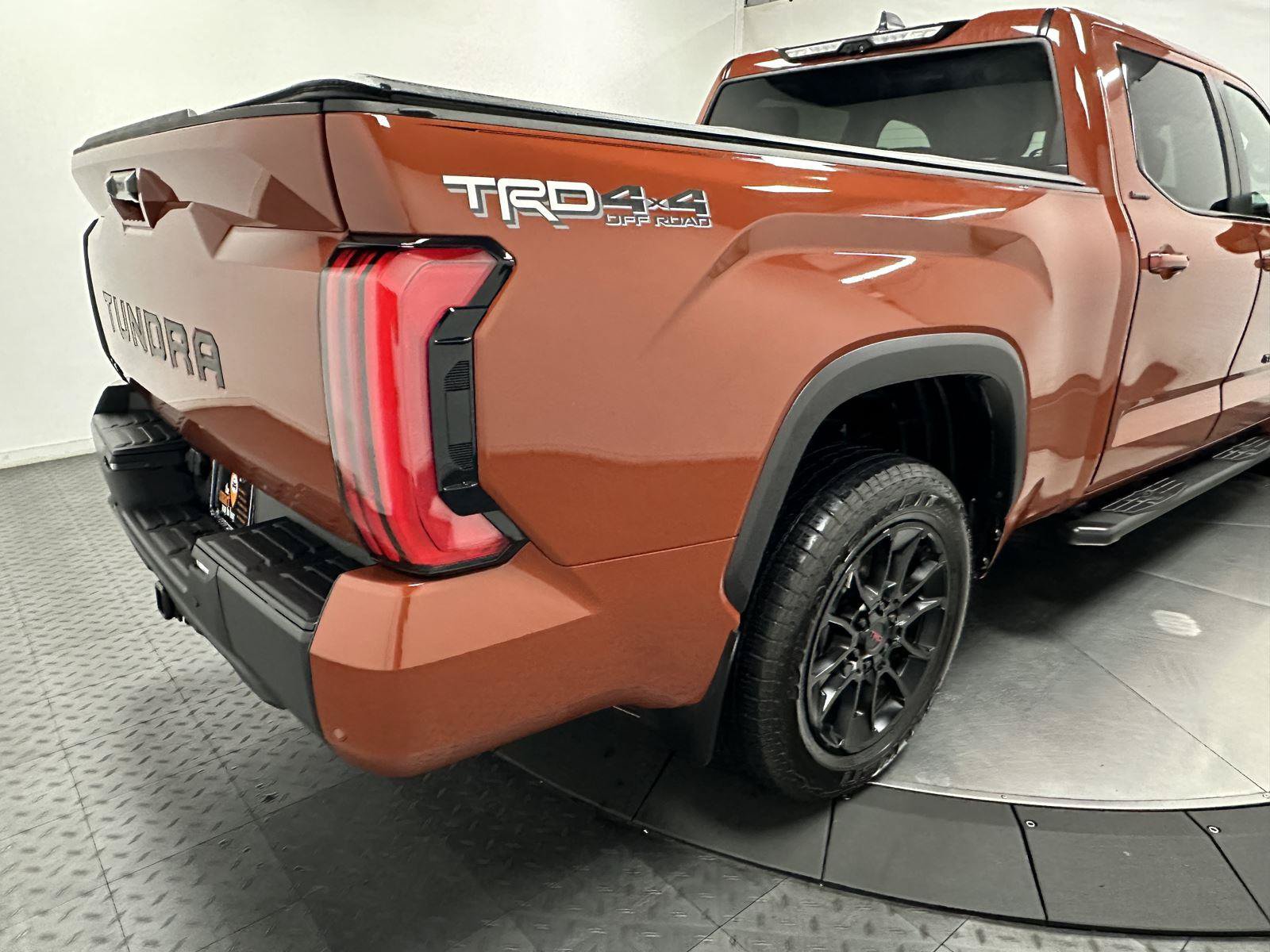 Used 2025 Toyota Tundra Limited w/ TRD Off-Road Package AWD/4WD image 12