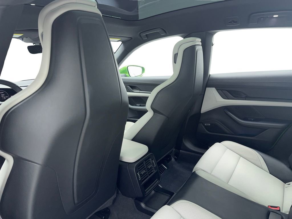 Used 2023 Porsche Taycan 4S image 41