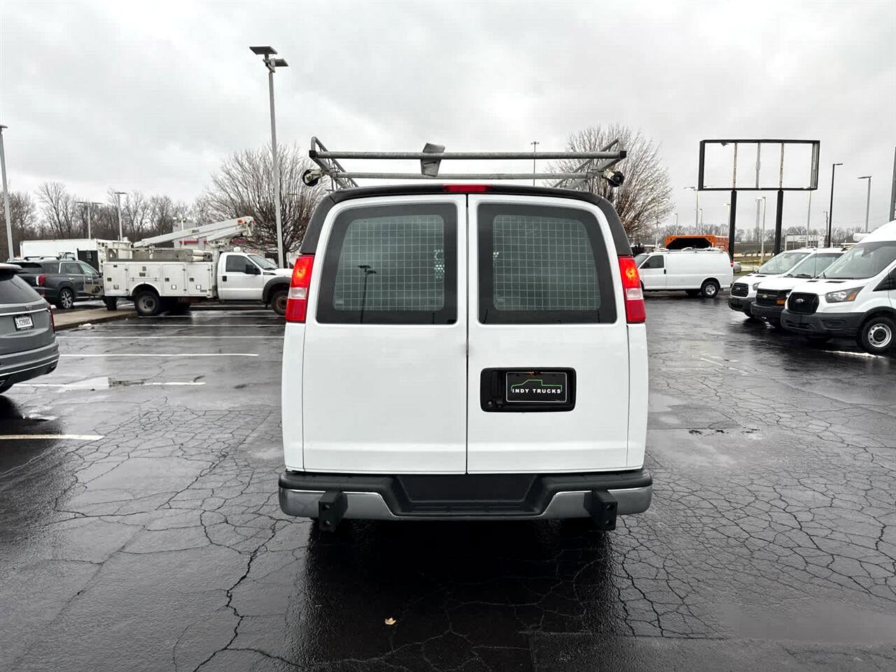 Used 2021 GMC Savana 2500 w/ Driver Convenience Package image 7