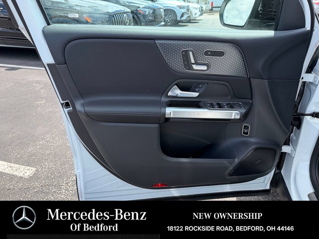 New 2026 Mercedes-Benz GLB 250 4MATIC image 7