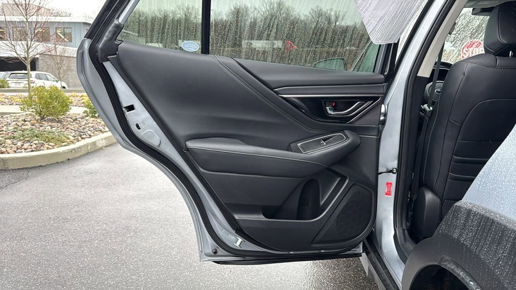 Used 2023 Subaru Outback Limited image 24