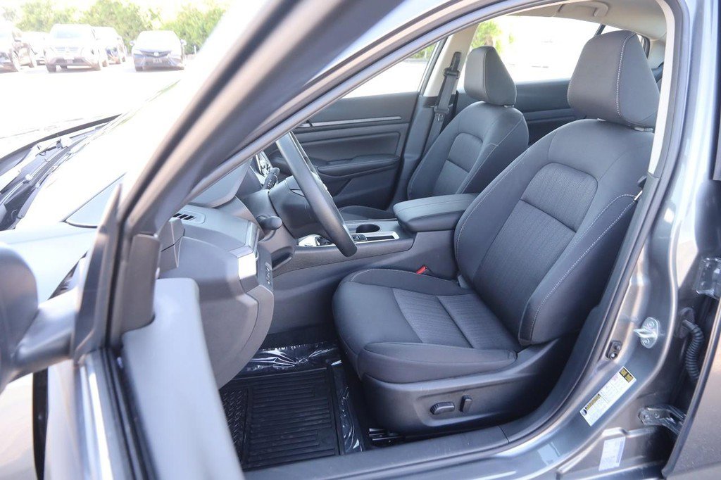 Used 2026 Nissan Altima 2.5 SV FWD image 9