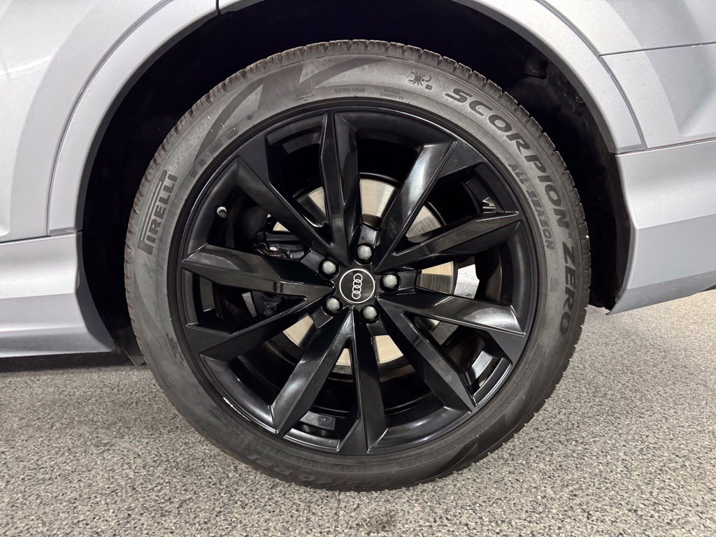 Used 2022 Audi SQ7 Premium Plus w/ SQ7 Executive Package AWD/4WD image 13