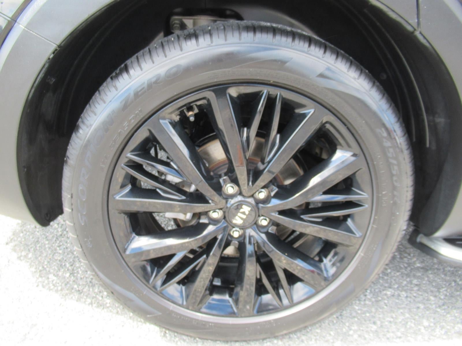 Used 2020 Kia Telluride SX w/ Towing Package FWD image 9
