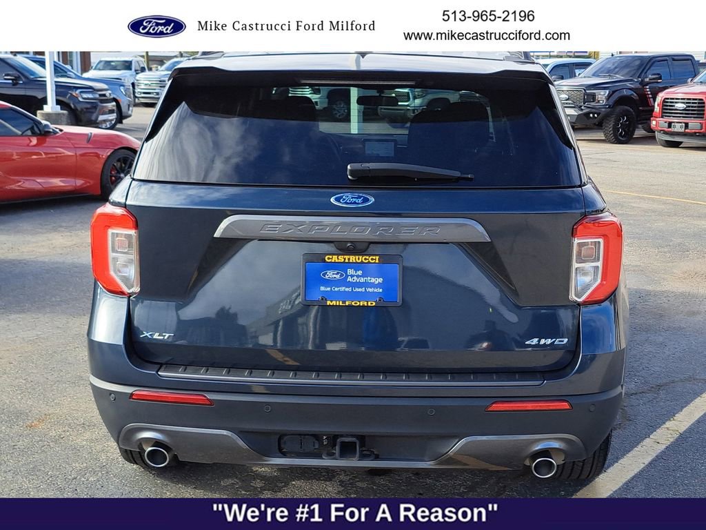 Certified 2024 Ford Explorer XLT w/ Equipment Group 202A image 4