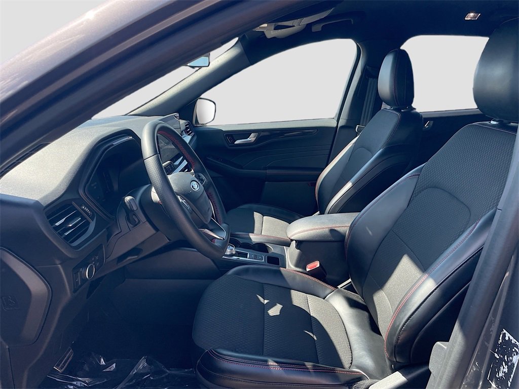 Used 2024 Ford Escape ST-Line w/ Tech Pack #1 image 10