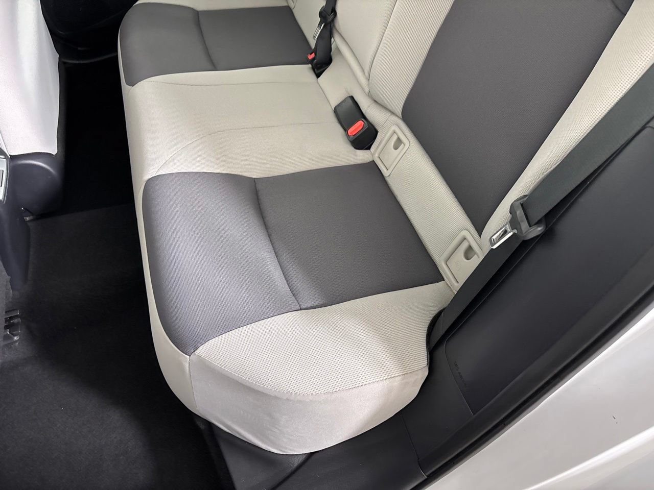 Used 2025 Toyota Corolla LE FWD image 25