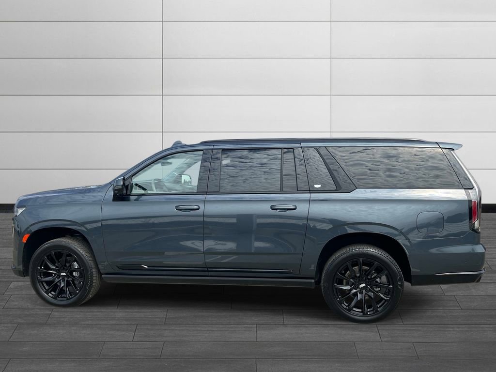 Used 2021 Cadillac Escalade ESV Sport Platinum image 2