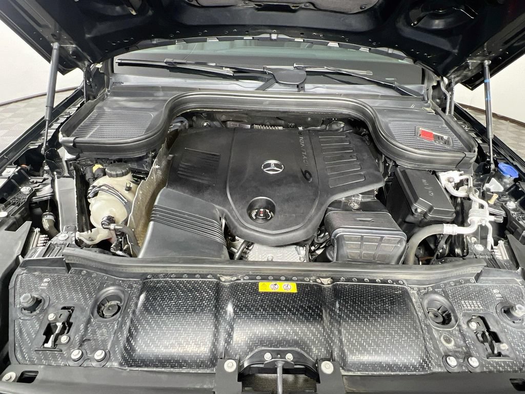 Used 2023 Mercedes-Benz GLS 450 4MATIC image 32