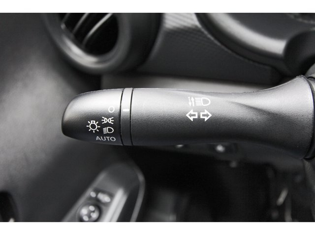 Used 2025 Nissan Kicks Play S FWD image 15