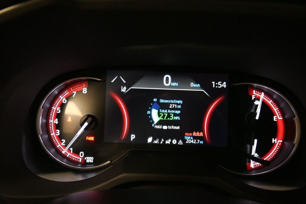 Used 2025 Toyota RAV4 LE FWD image 14