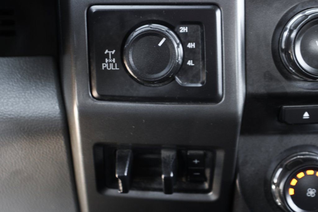 Used 2017 Ford F250 XLT w/ XLT Premium Package image 33