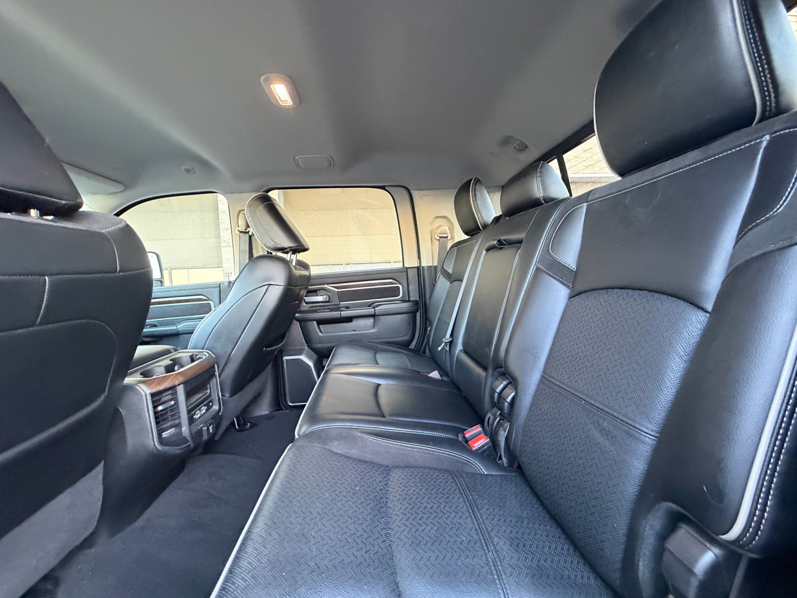 Used 2024 RAM 2500 Laramie AWD/4WD image 17