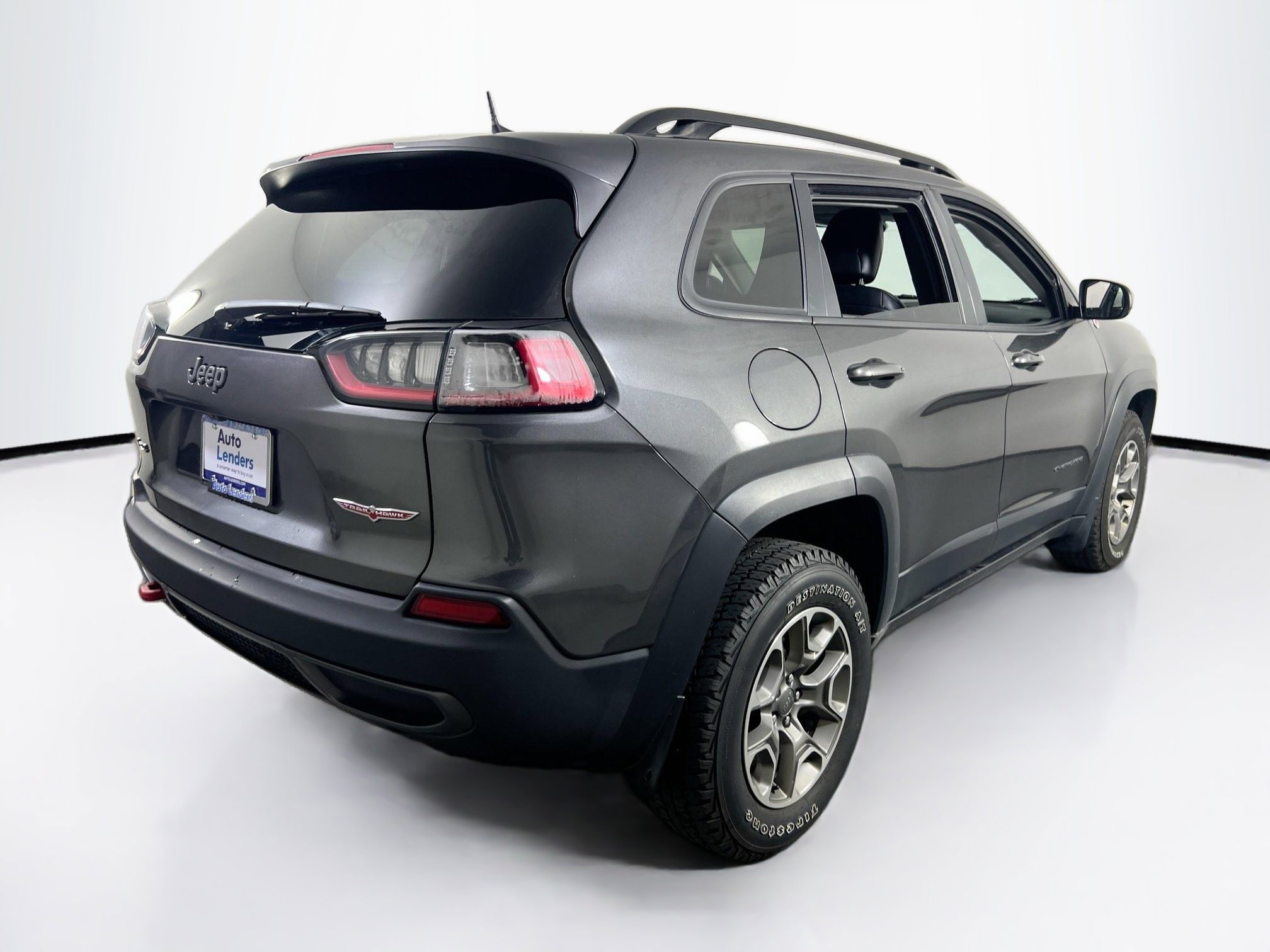 Used 2022 Jeep Cherokee Trailhawk w/ Premium Leather Package AWD/4WD image 5