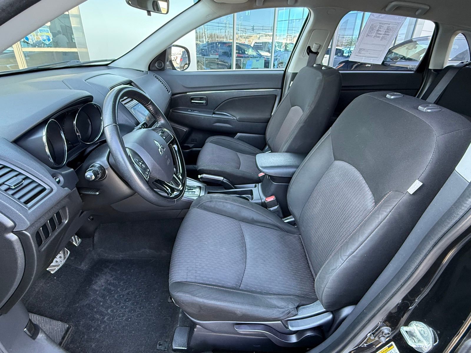 Used 2019 Mitsubishi Outlander Sport ES image 12