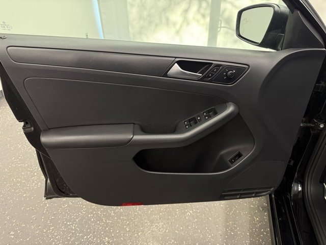 Used 2015 Volkswagen Jetta S w/ Welcome Package image 9