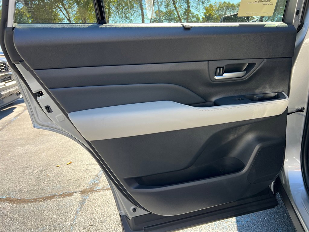 New 2026 Toyota Grand Highlander XLE image 22