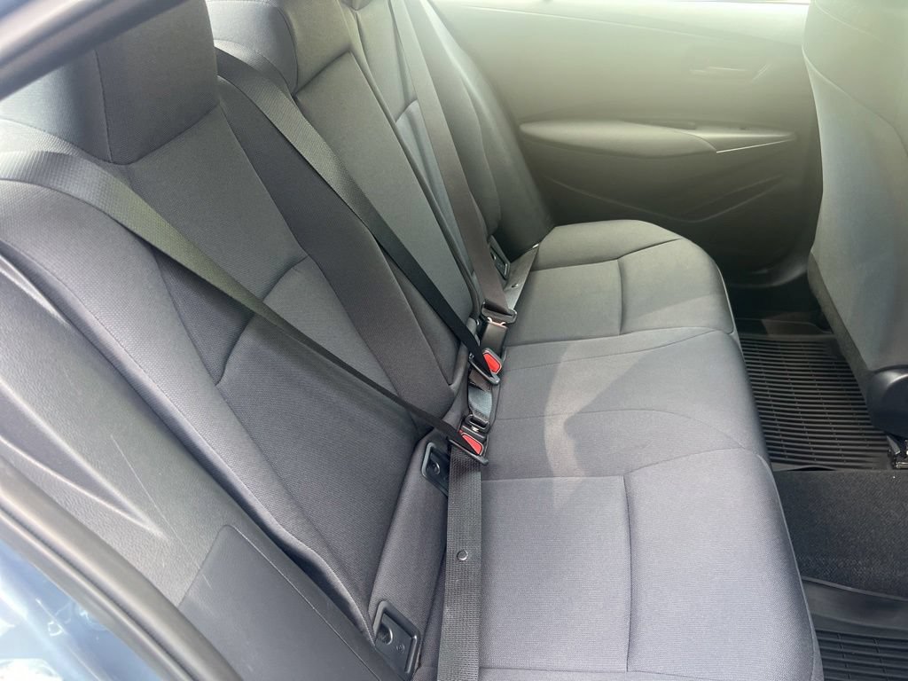 Used 2025 Toyota Corolla LE FWD image 14