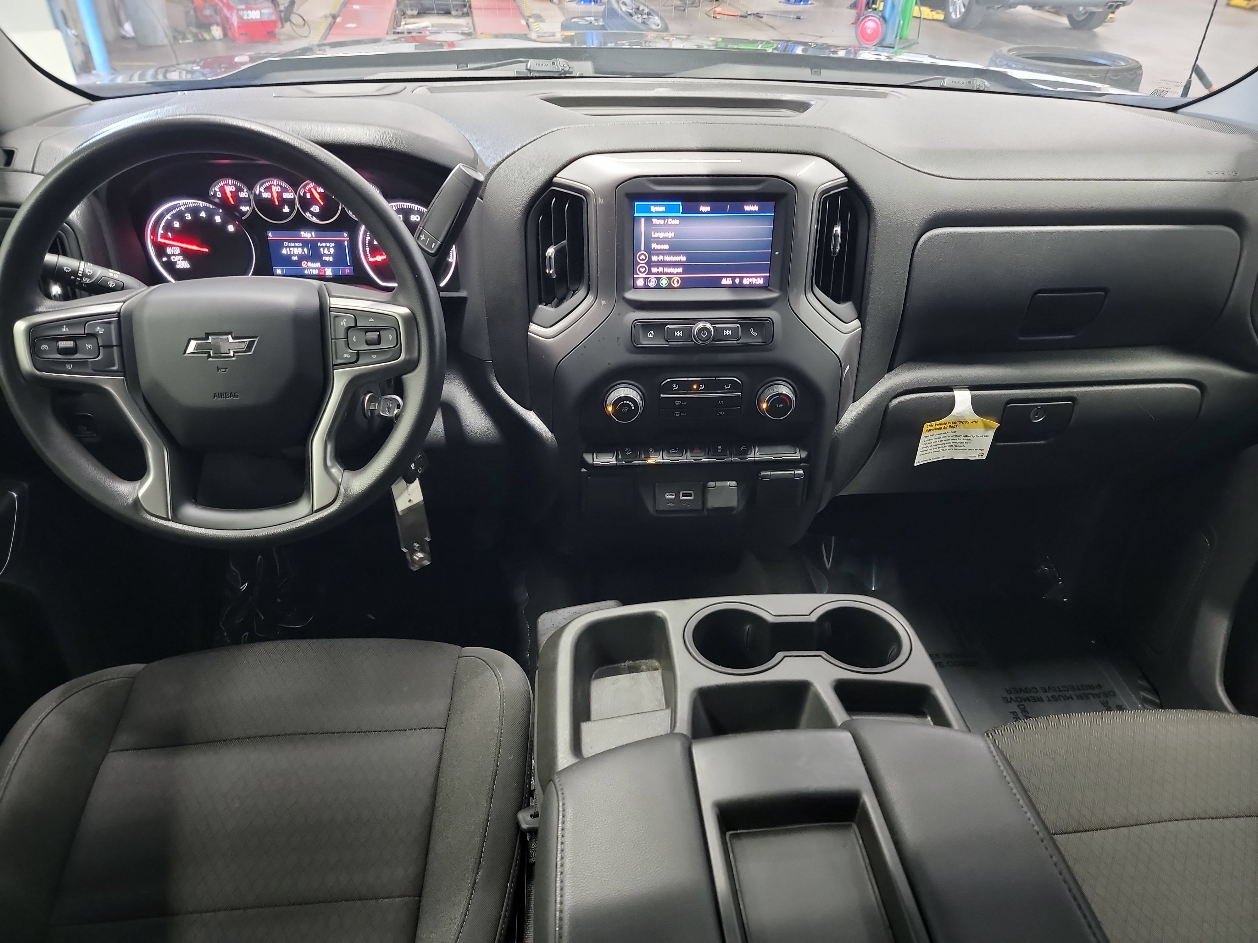 Used 2022 Chevrolet Silverado 1500 Custom Trail Boss w/ Midnight Edition AWD/4WD image 15