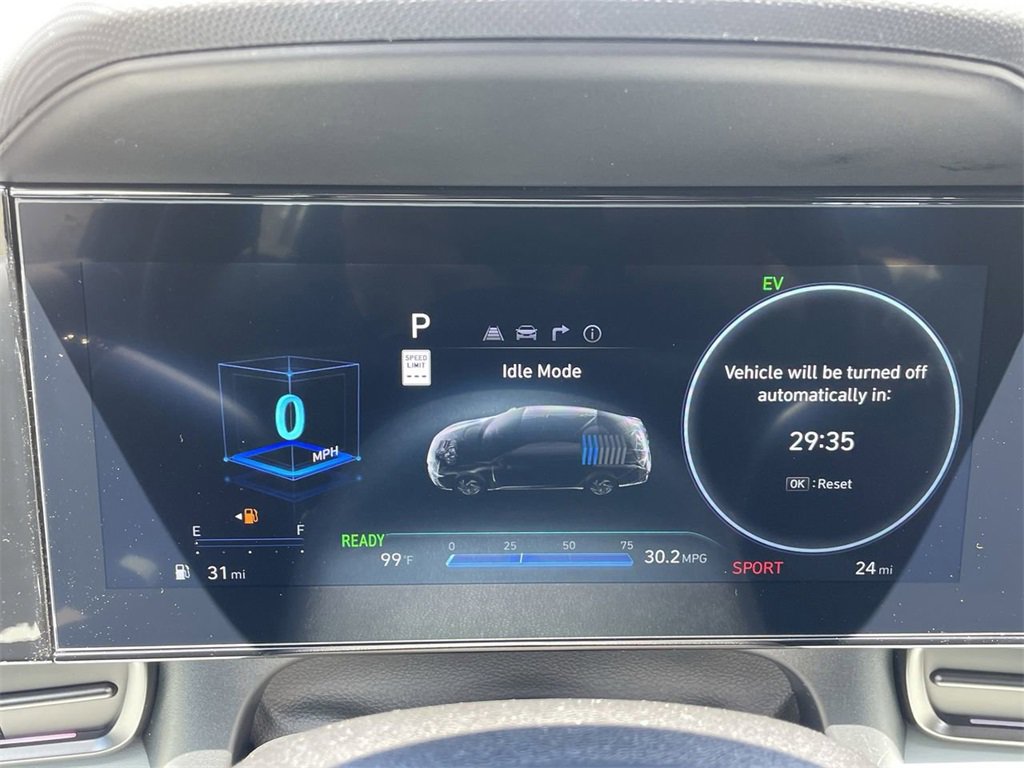 New 2025 Hyundai Elantra Limited image 33