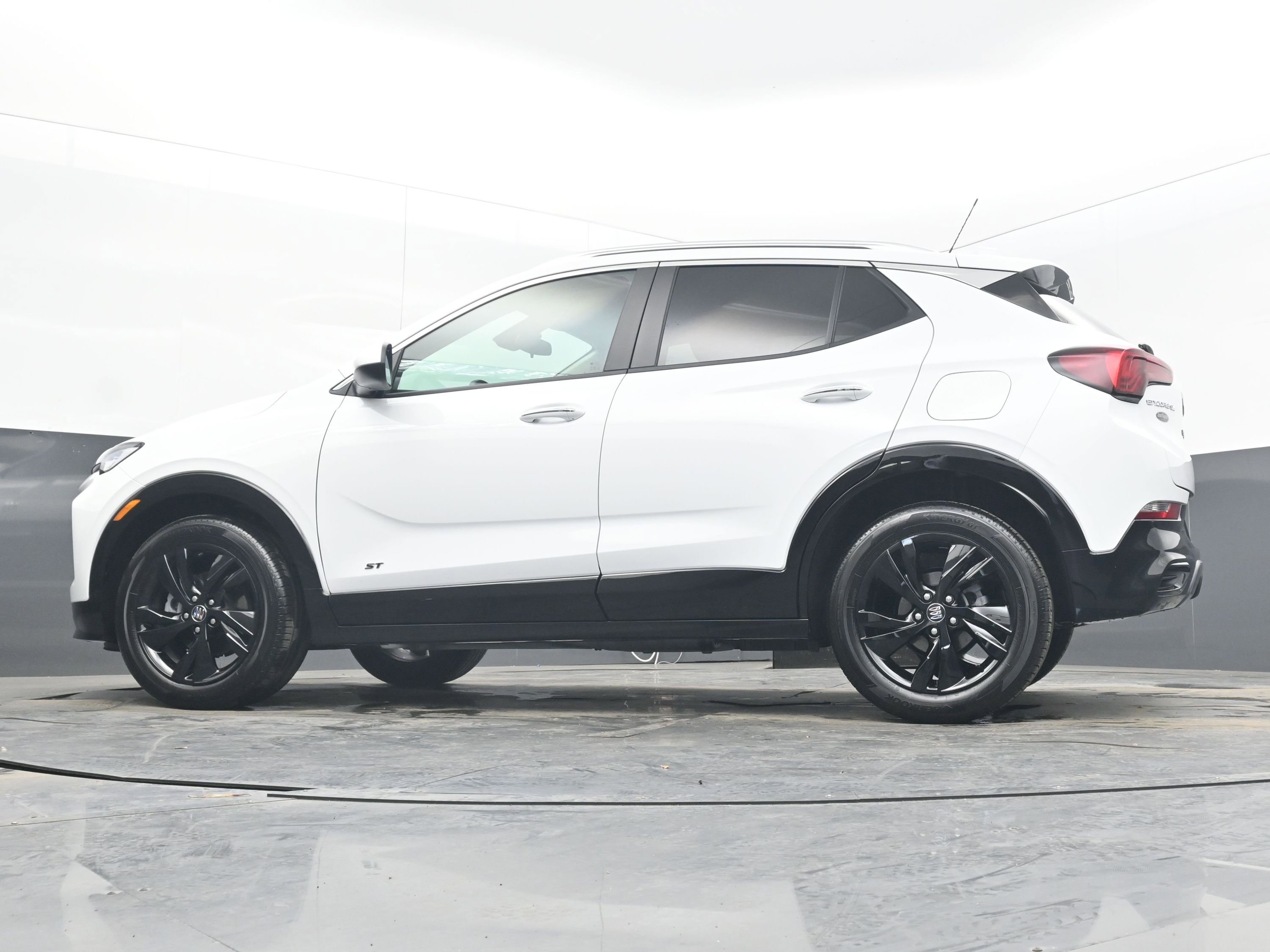 Certified 2026 Buick Encore GX Sport Touring w/ Comfort Package image 26