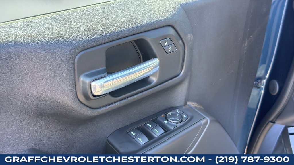Used 2020 Chevrolet Silverado 1500 Custom w/ Custom Value Package AWD/4WD image 36