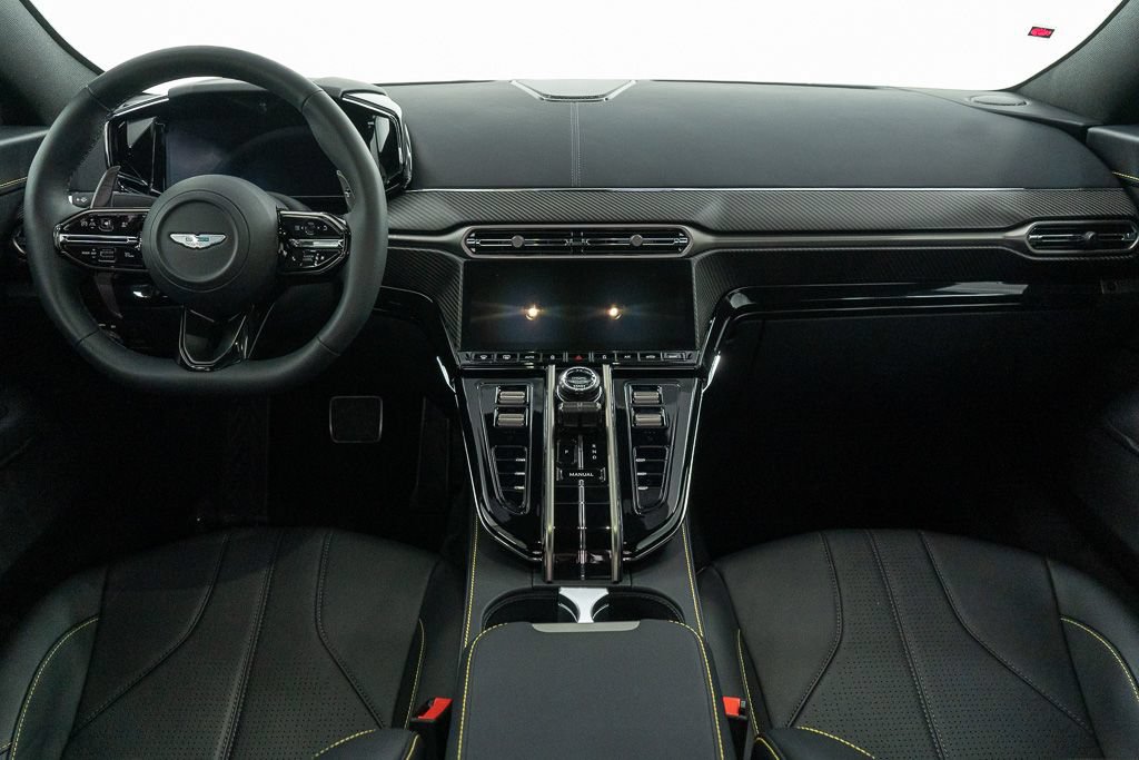 Used 2026 Aston Martin V8 Vantage Coupe RWD image 20