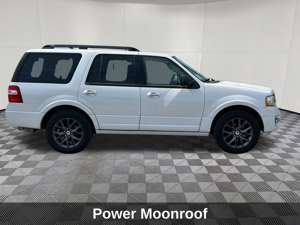 Used 2017 Ford Expedition Limited w/ Equipment Group 301A AWD/4WD image 7