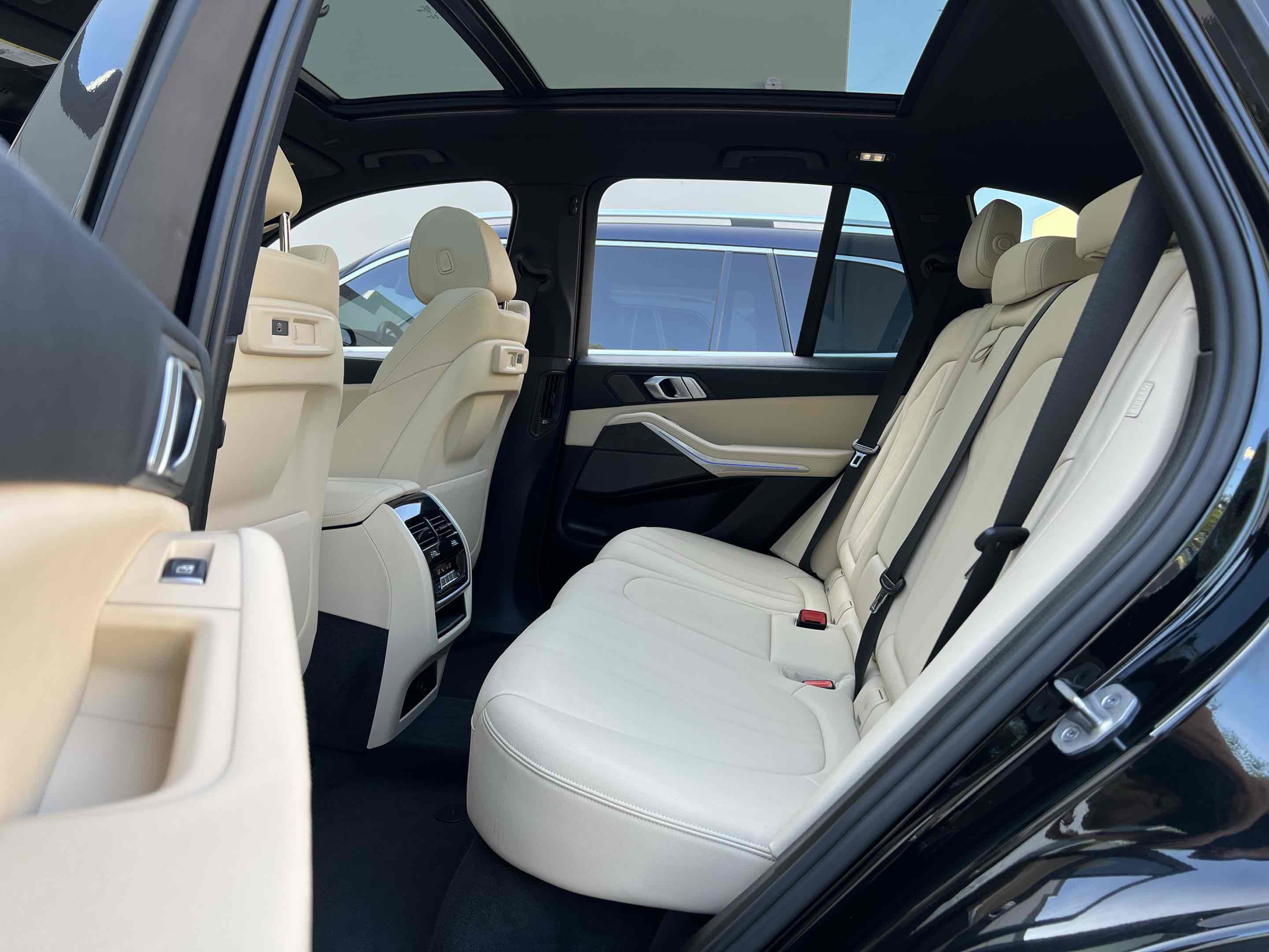 Used 2021 BMW X5 sDrive40i w/ Premium Package RWD image 5