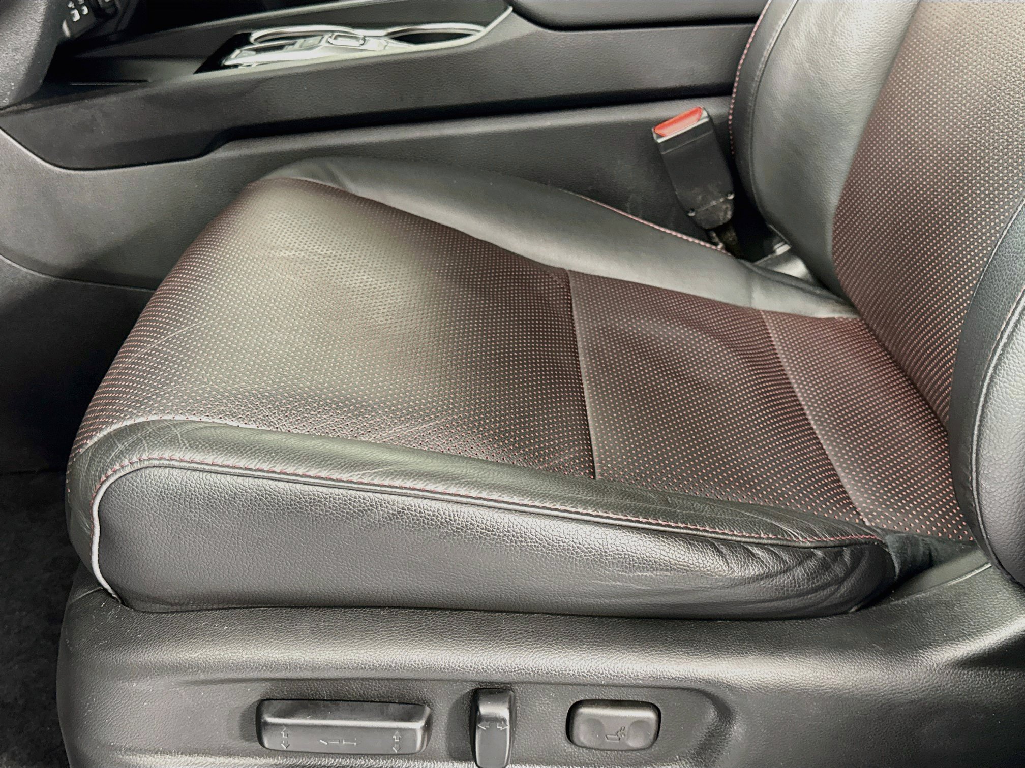 Certified 2024 Honda Ridgeline Black Edition image 19