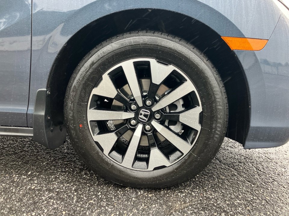 New 2026 Honda Odyssey EX-L image 25