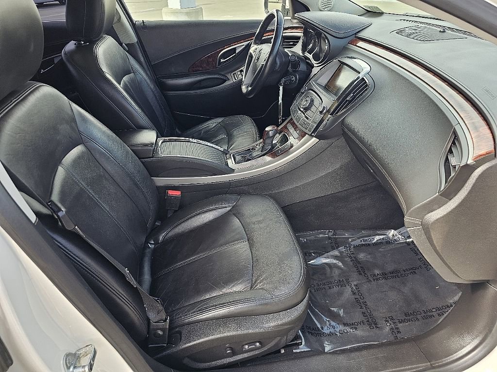 Used 2013 Buick LaCrosse Leather w/ Entertainment Package image 17