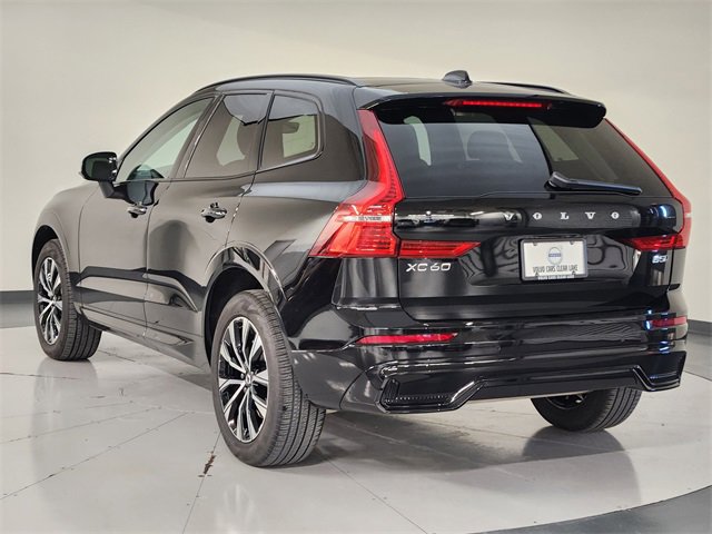 Used 2025 Volvo XC60 B5 Core image 6
