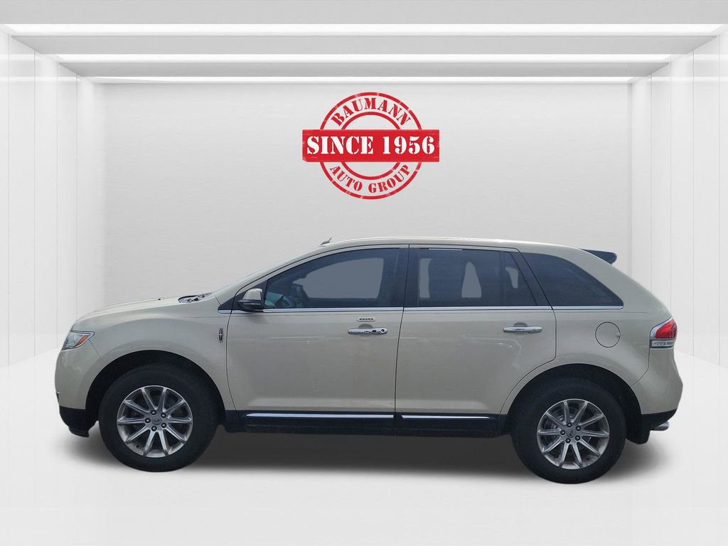Used 2015 Lincoln MKX AWD w/ Equipment Group 101A image 9
