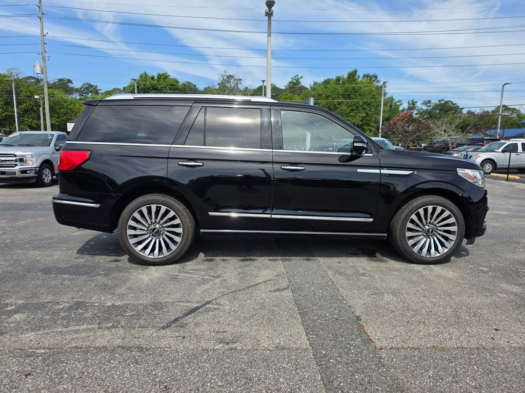 Used 2018 Lincoln Navigator Reserve w/ Technology Package AWD/4WD image 7