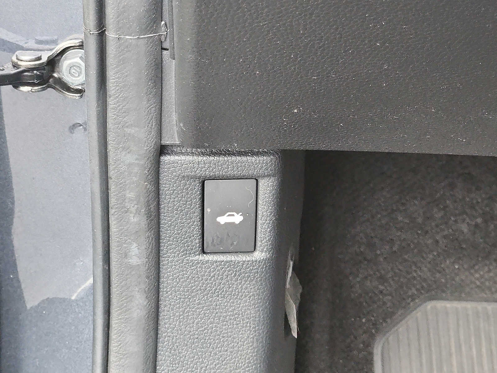 Certified 2023 Honda Accord EX image 22