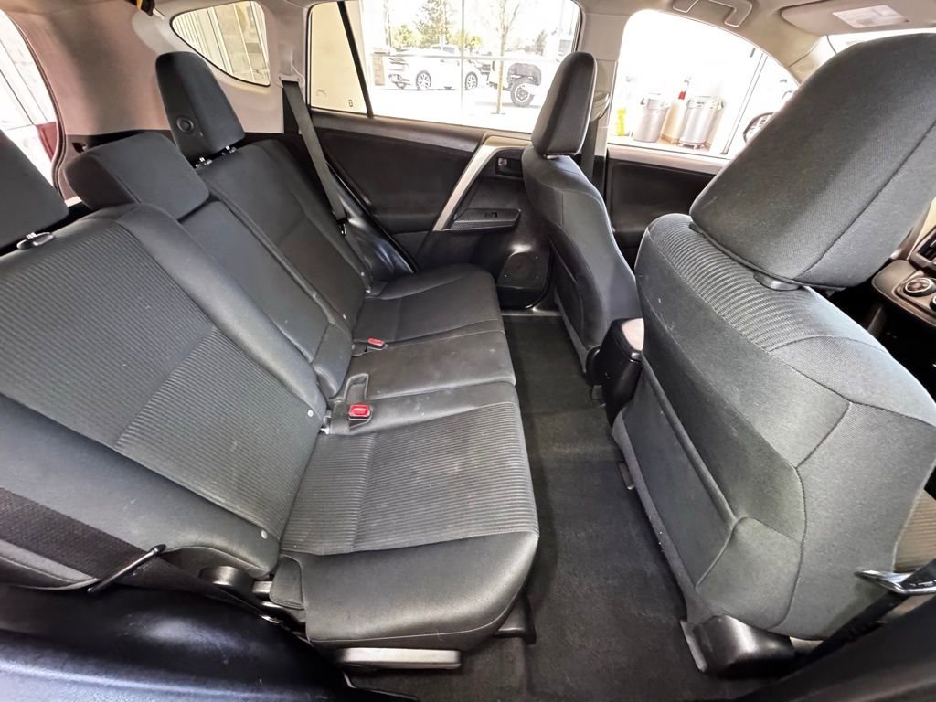 Used 2014 Toyota RAV4 LE AWD/4WD image 53