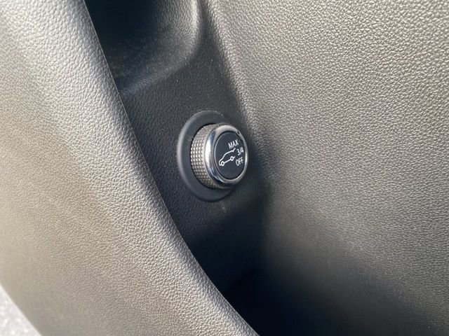 Used 2023 Cadillac XT4 Sport w/ Enhanced Visibility Package image 20