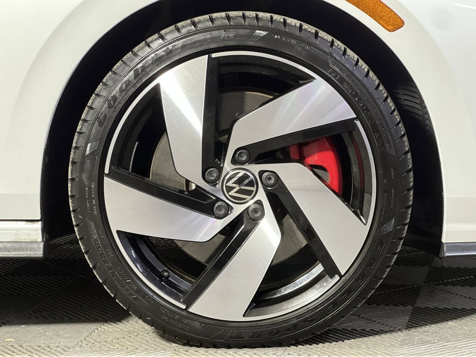 Used 2024 Volkswagen GTI S image 10