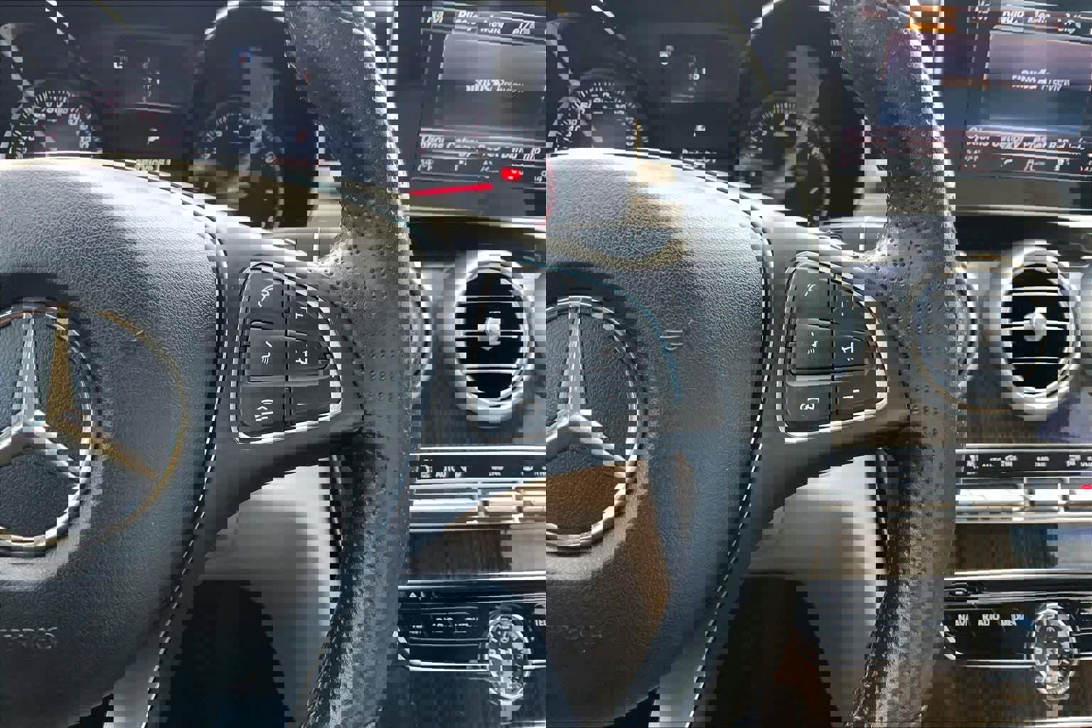 Used 2018 Mercedes-Benz C 300 Sedan image 25