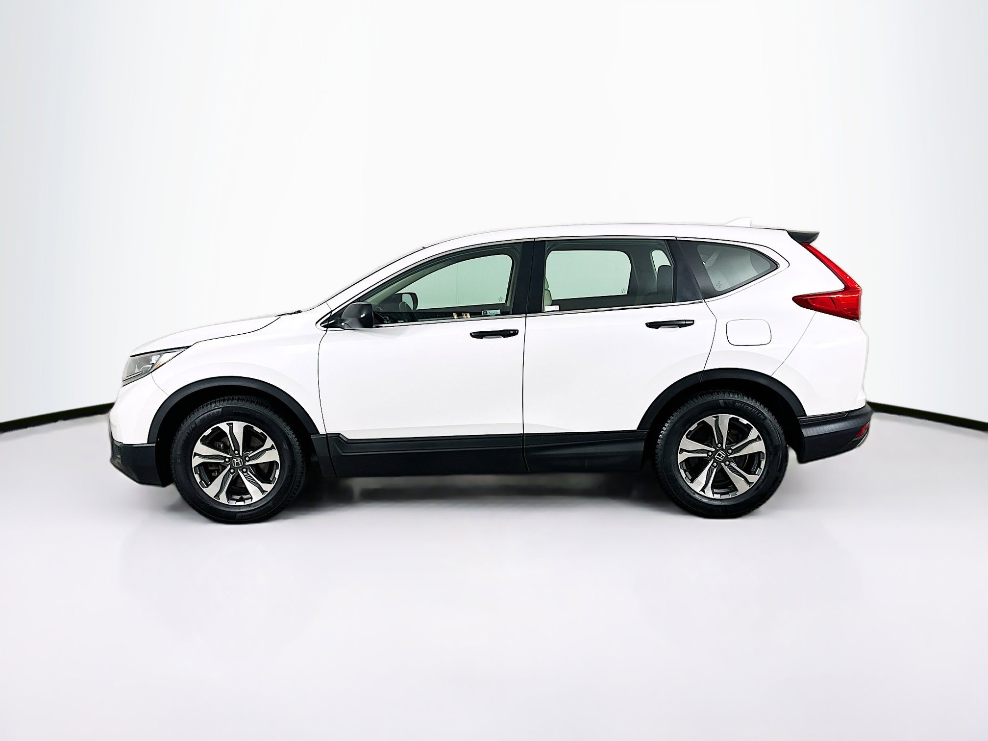 Used 2019 Honda CR-V LX image 4