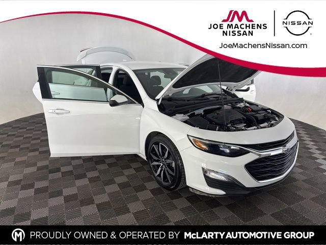 Used 2023 Chevrolet Malibu RS FWD image 12
