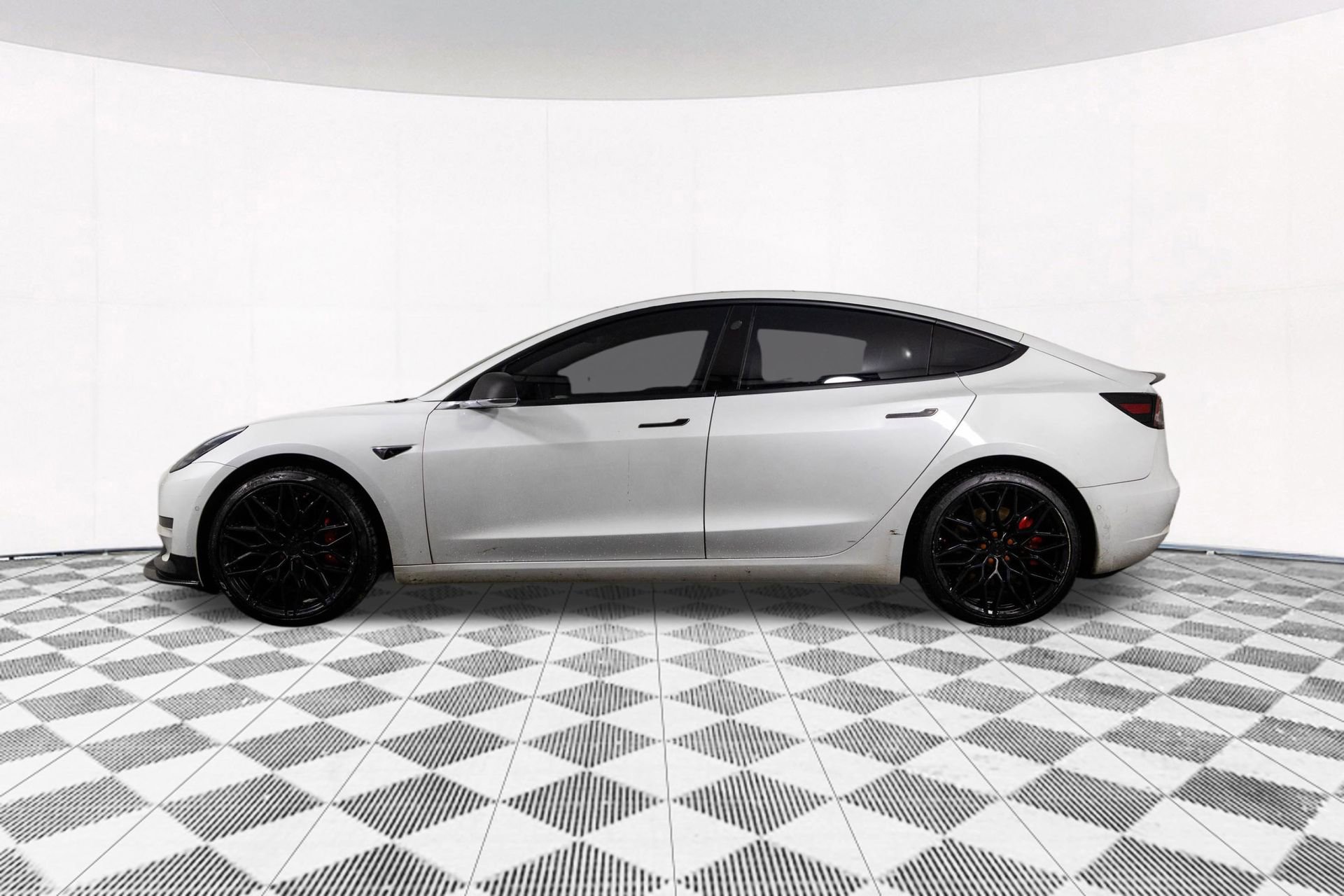 Used 2020 Tesla Model 3 Performance image 10