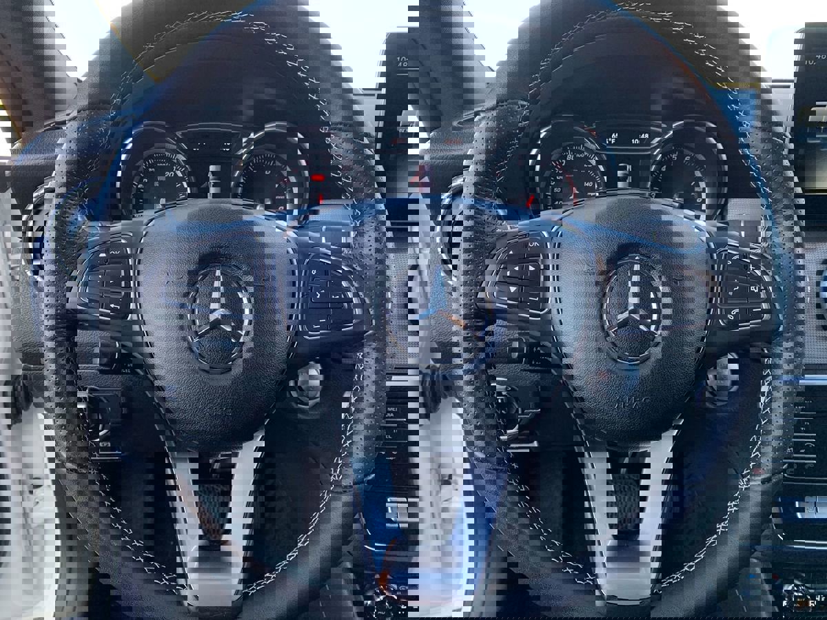 Used 2018 Mercedes-Benz CLA 250 4MATIC image 17