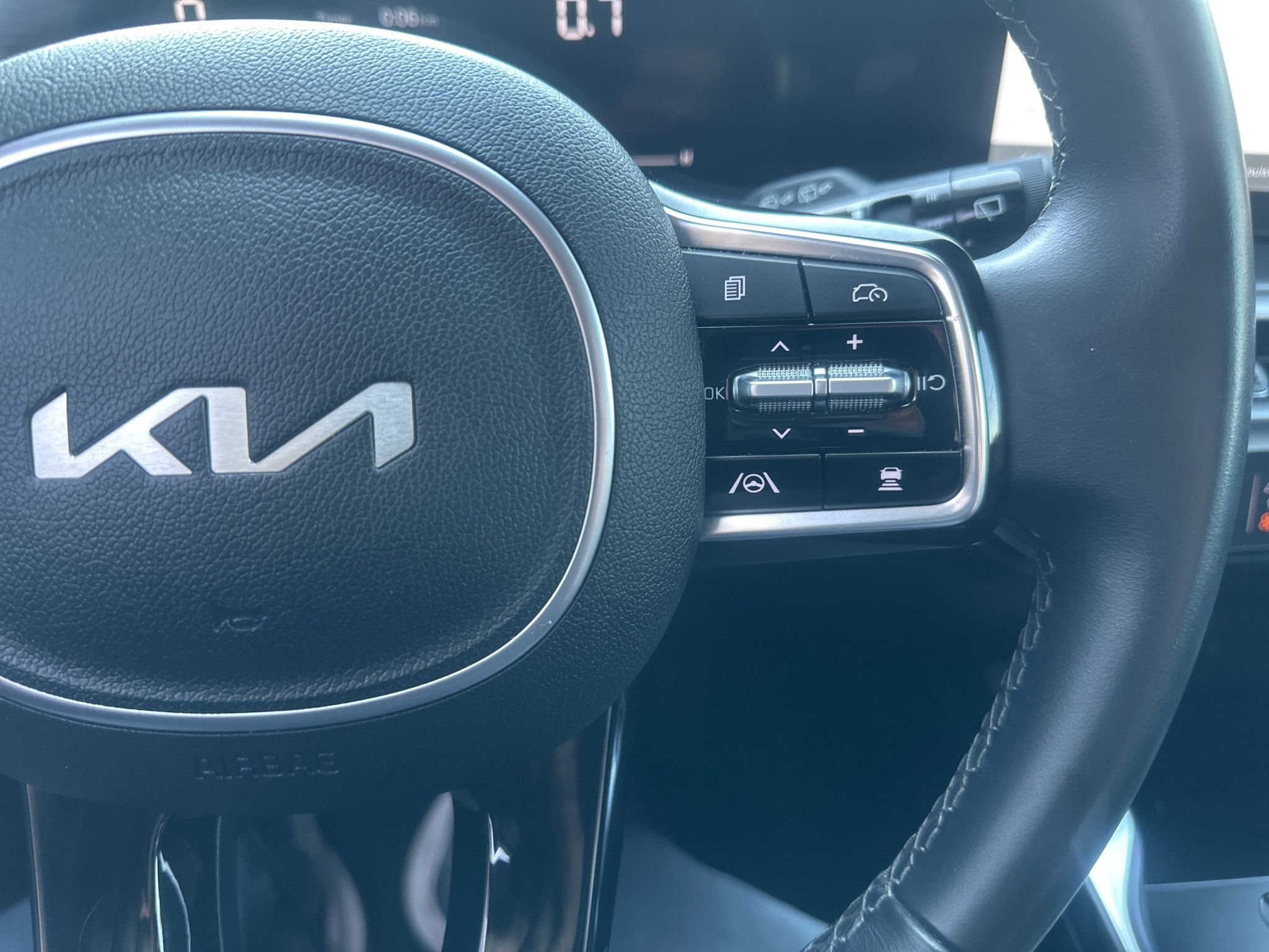 Used 2024 Kia Sorento S image 26