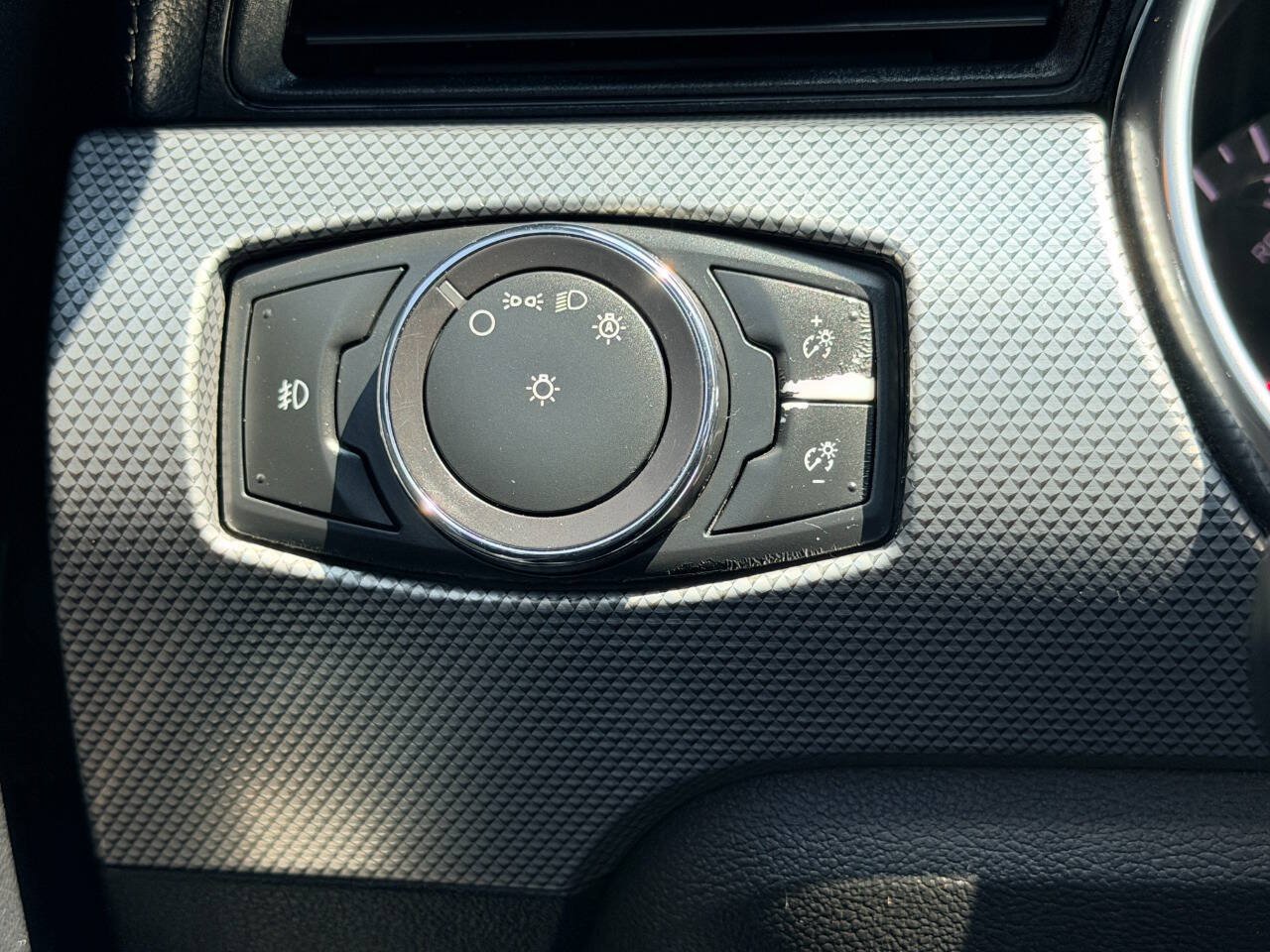 Used 2018 Ford Mustang GT RWD image 31