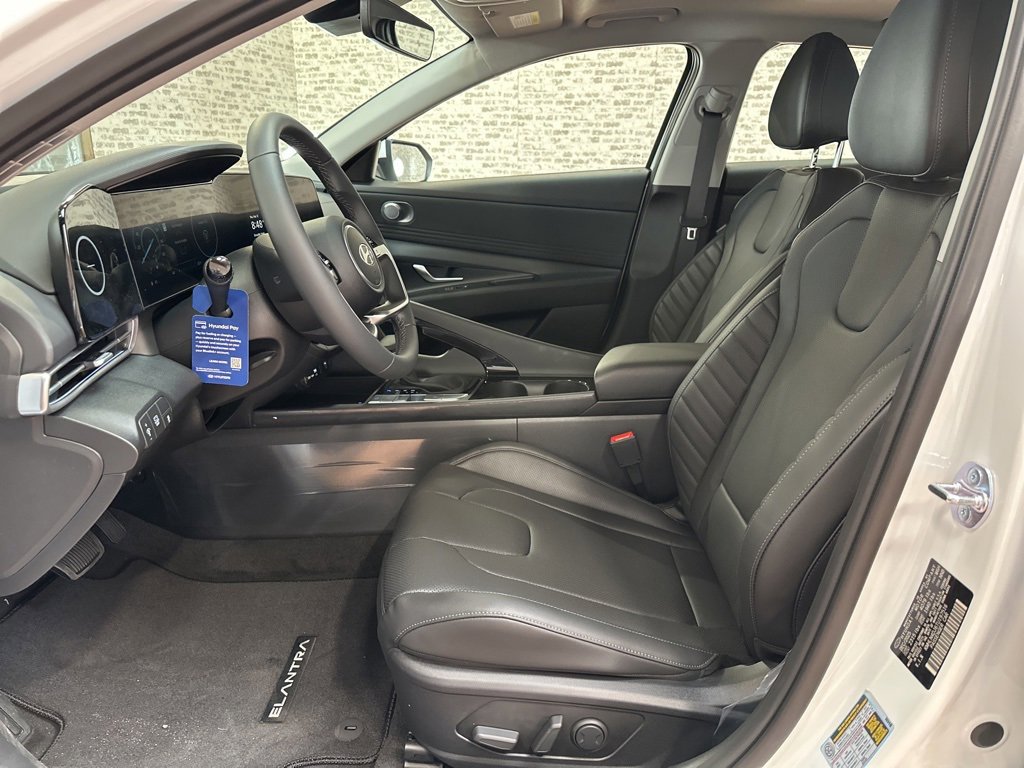 New 2026 Hyundai Elantra Limited image 24
