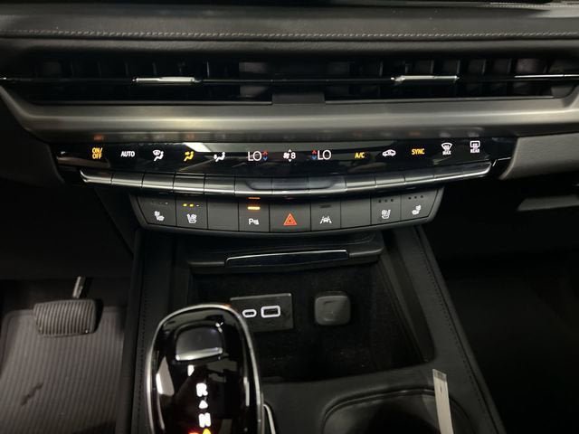 Certified 2024 Cadillac XT4 Premium Luxury AWD/4WD image 17