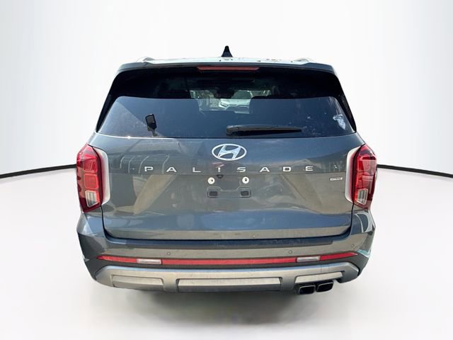 Used 2023 Hyundai Palisade Limited AWD/4WD image 2