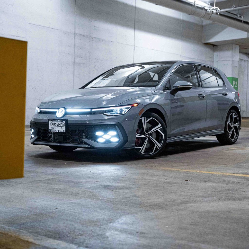 New 2026 Volkswagen GTI SE FWD image 1
